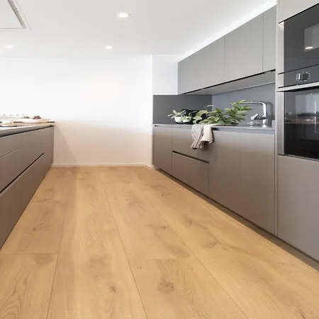 Seafront Serenity In For Seven Apartment